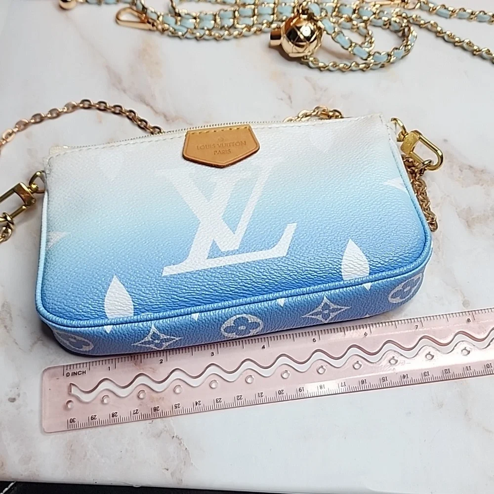 Louis vuitton by the pool pochette